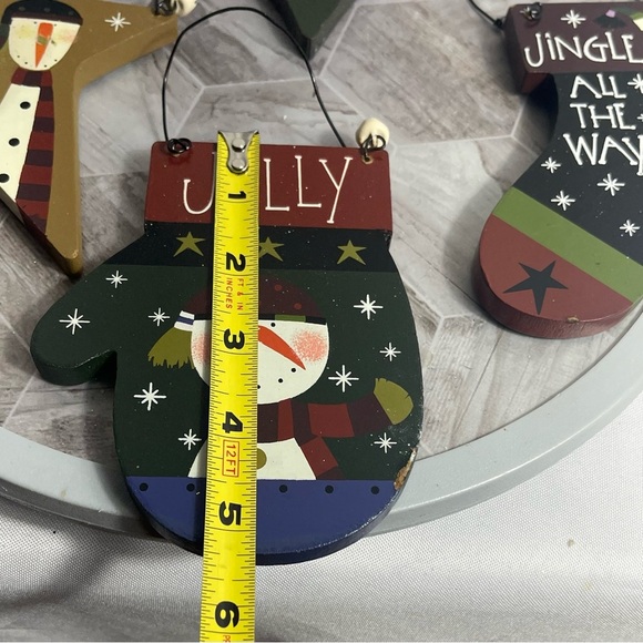 Set of 4 Wooden Christmas Ornaments Folk Art Snowman JOY Jolly Primitive Rustic - Picture 7 of 10